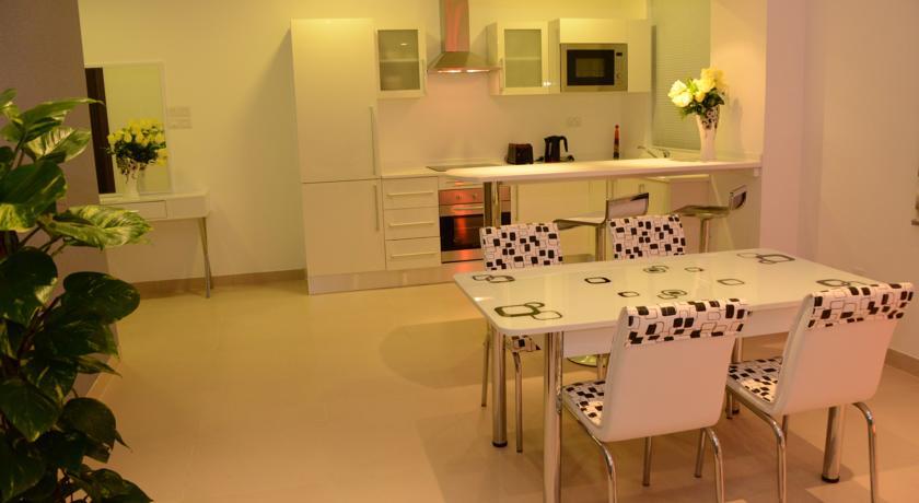 President Heights Aparthotel Manama Bilik gambar